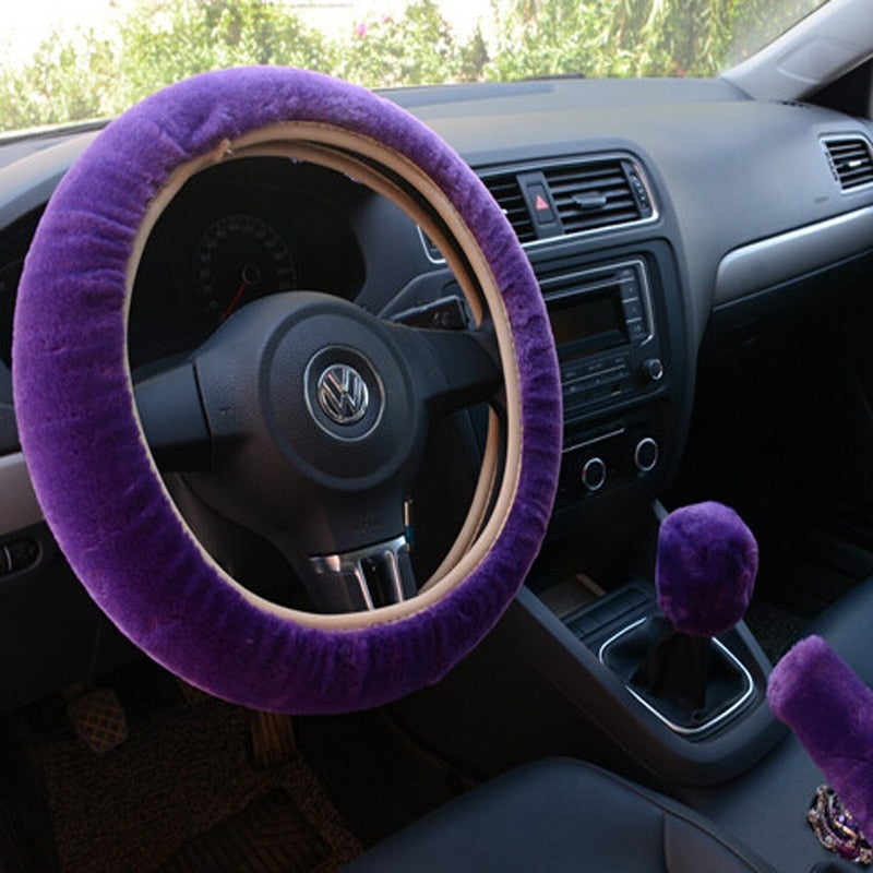 Couvre volant en peluche pour voiture violet