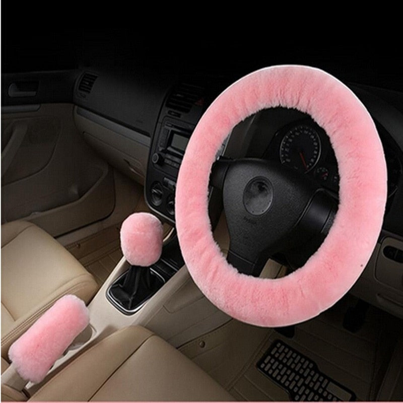 Couvre volant en peluche pour voiture rose