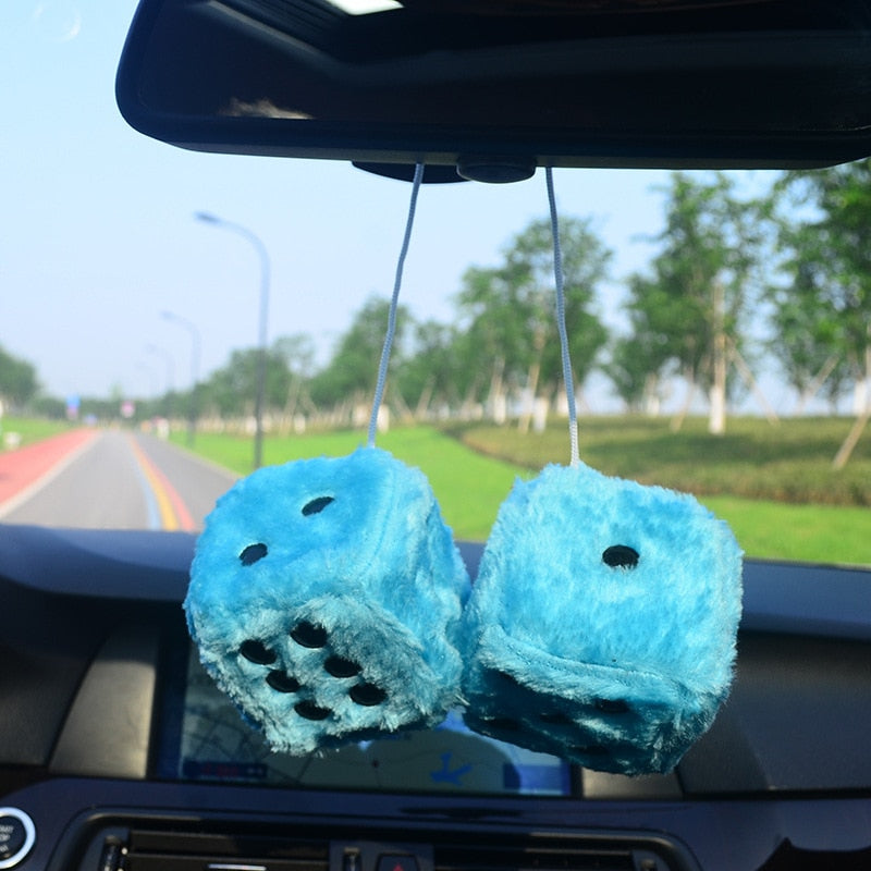 Dés en peluche pour voiture bleu